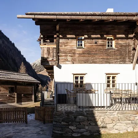 Charming Alpine Chalet Chalet Matrei in Osttirol