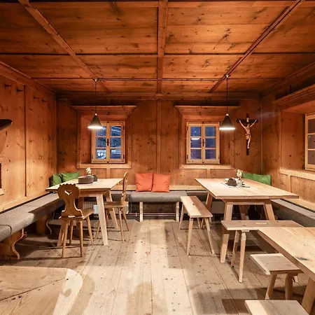 Charming Alpine Chalet Chalet
