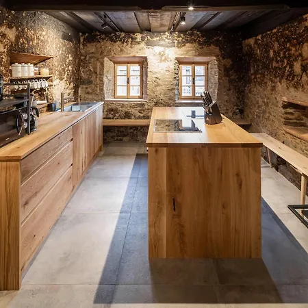 Charming Alpine Chalet * Matrei in Osttirol