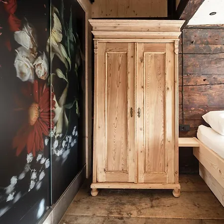 Charming Alpine Chalet Chalet Matrei in Osttirol