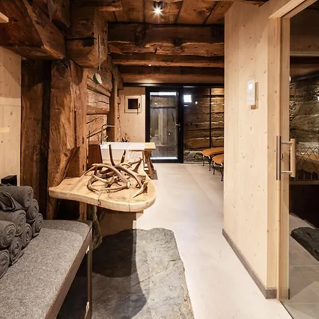 Chalet Charming Alpine Chalet *