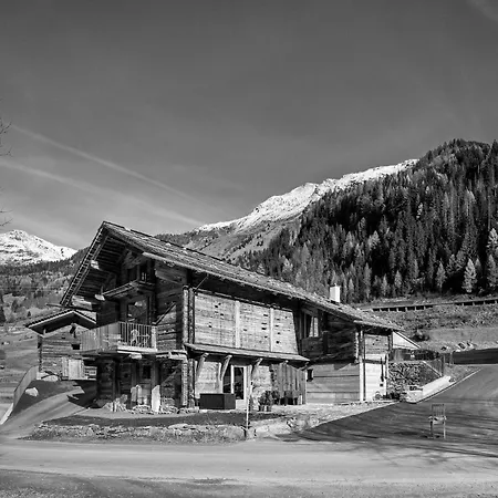 Charming Alpine Chalet Matrei in Osttirol