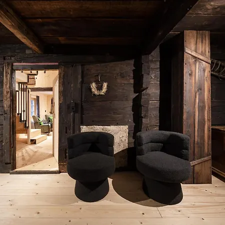 Charming Alpine Chalet *