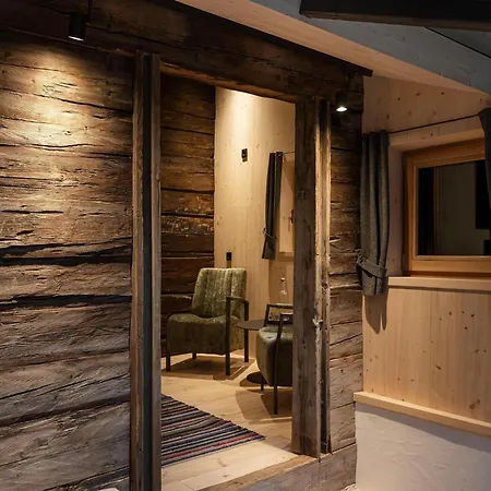 Charming Alpine Chalet *