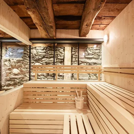 Charming Alpine Chalet Matrei in Osttirol